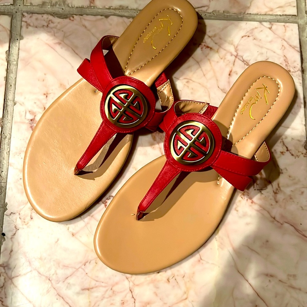 Women’s shoes